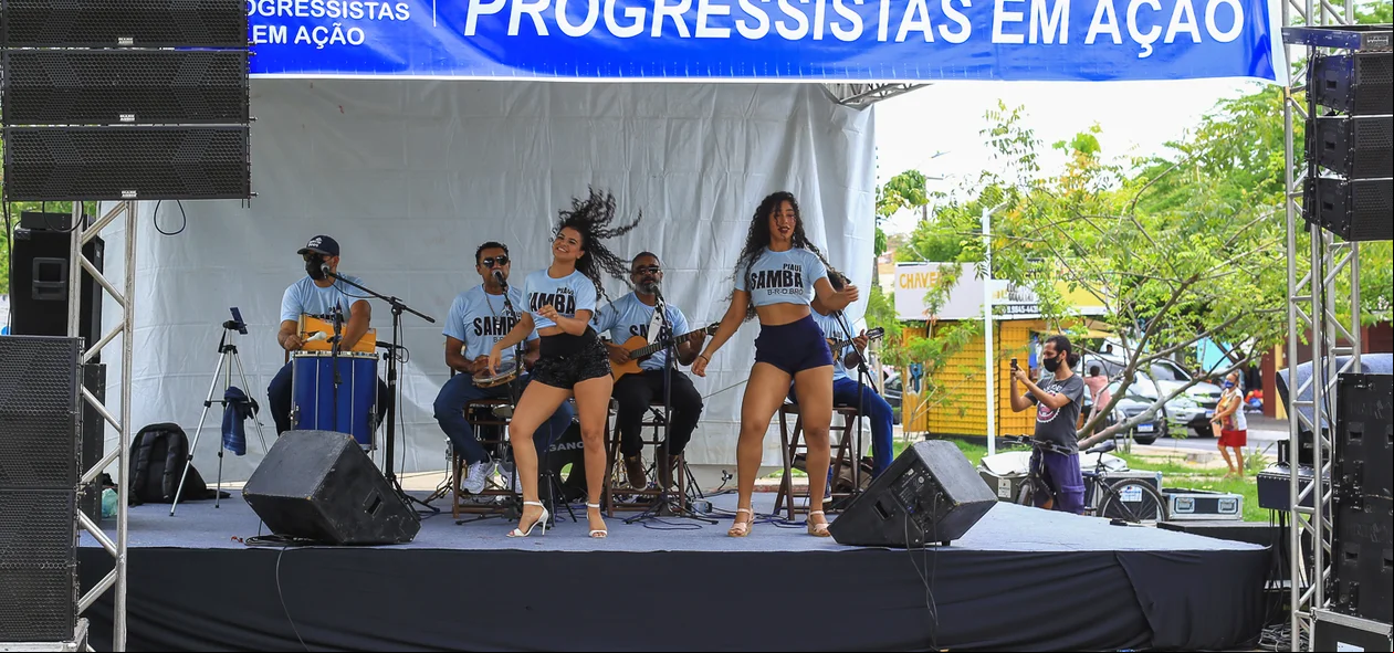 Animação ficou por conta da banda Piauí Samba