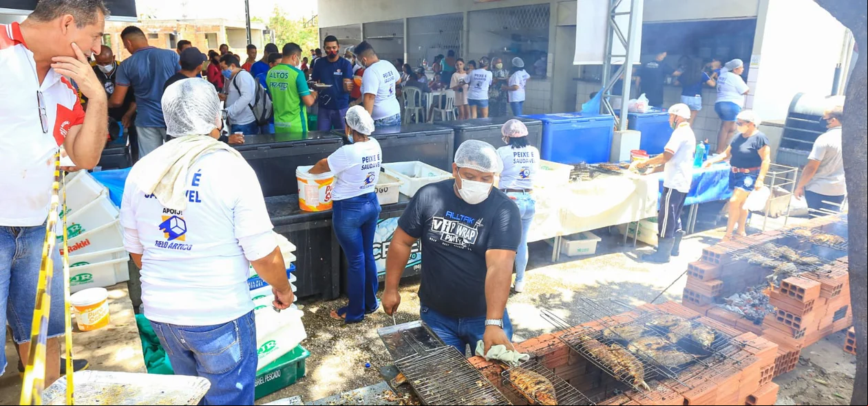 Comerciantes fazem ação no mercado do peixe