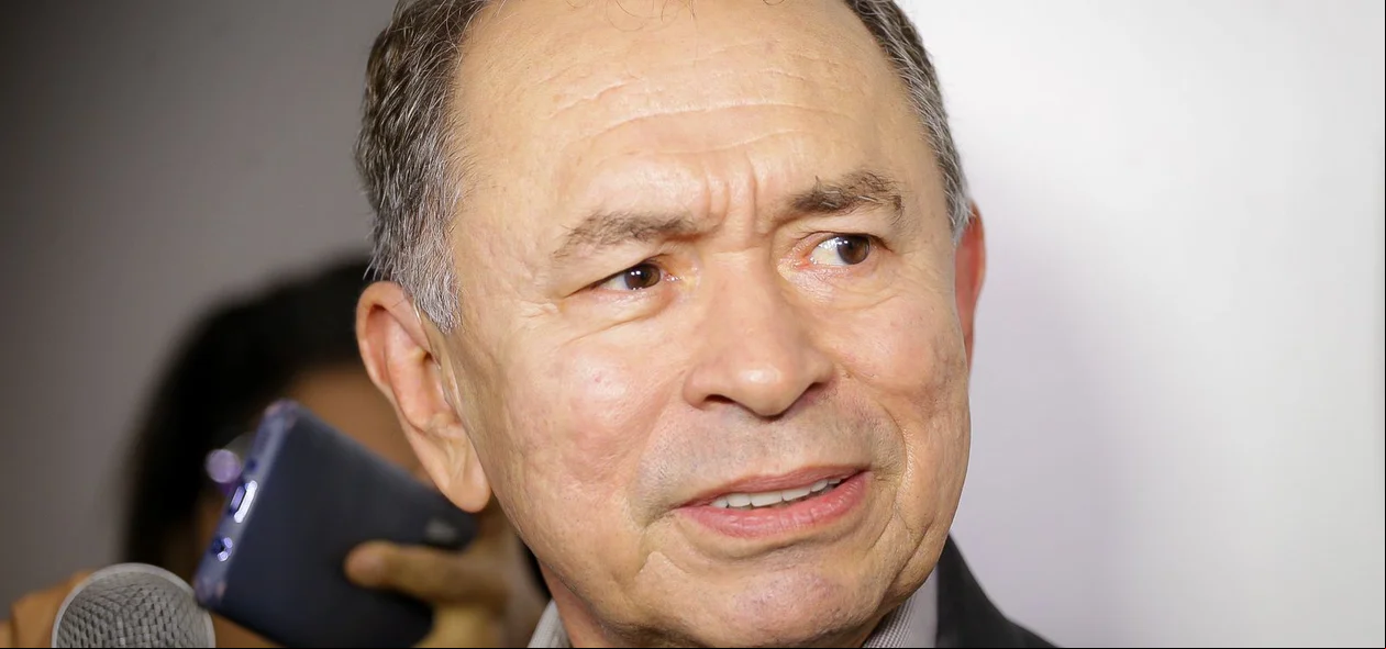 Secretário Antônio Neto