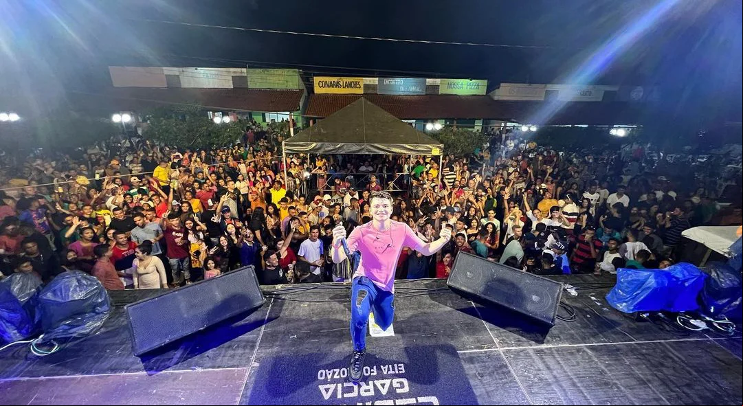 Show do cantor Cesinha Garcia