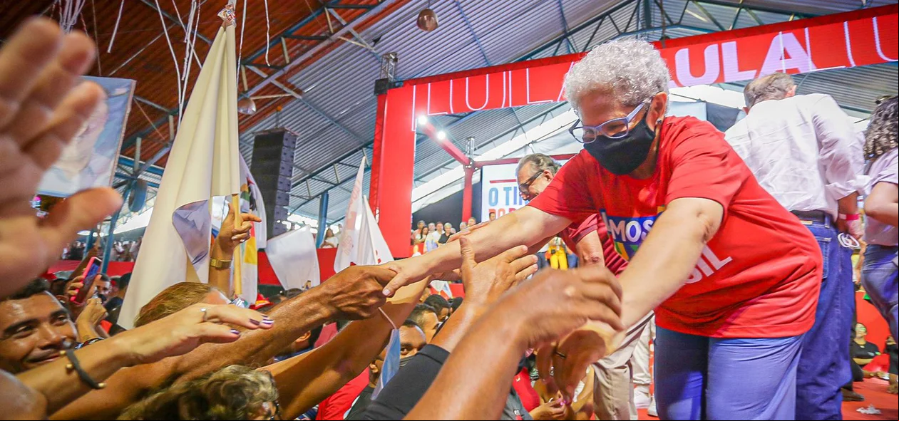 Governadora Regina Sousa