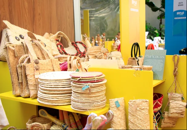 Os grupos Curicacas e Natupalha trouxeram produtos da palha de carnaúba ao Piauí Sampa