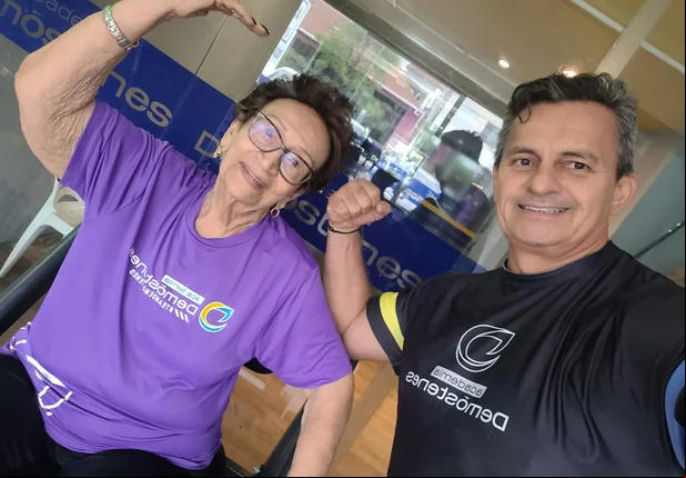 Dona Amélia Viana fortalece seu corpo para não precisar de cirurgias