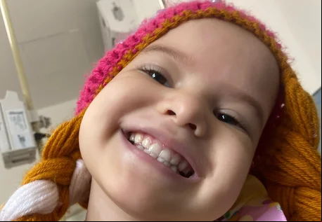 Família realiza rifa para custear tratamento de criança com câncer em Teresina