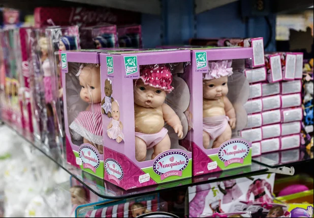 Empresários investem em brinquedos baratos para o Dia das Criança