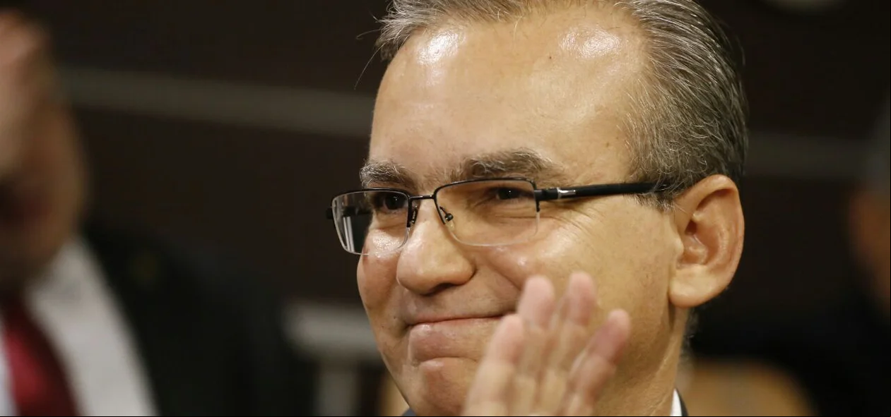 Prefeito reeleito Firmino Filho