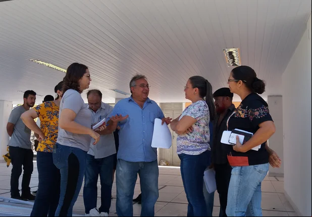 Obras no Mercado Público de Esperantina