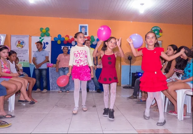 Crianças comemoram dia 12 com tarde de lazer em Cocal