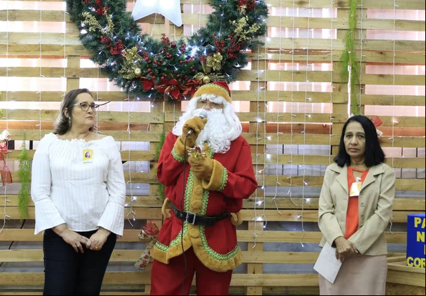 Campanha Papai Noel dos Correios entrega mais de 9 mil presentes