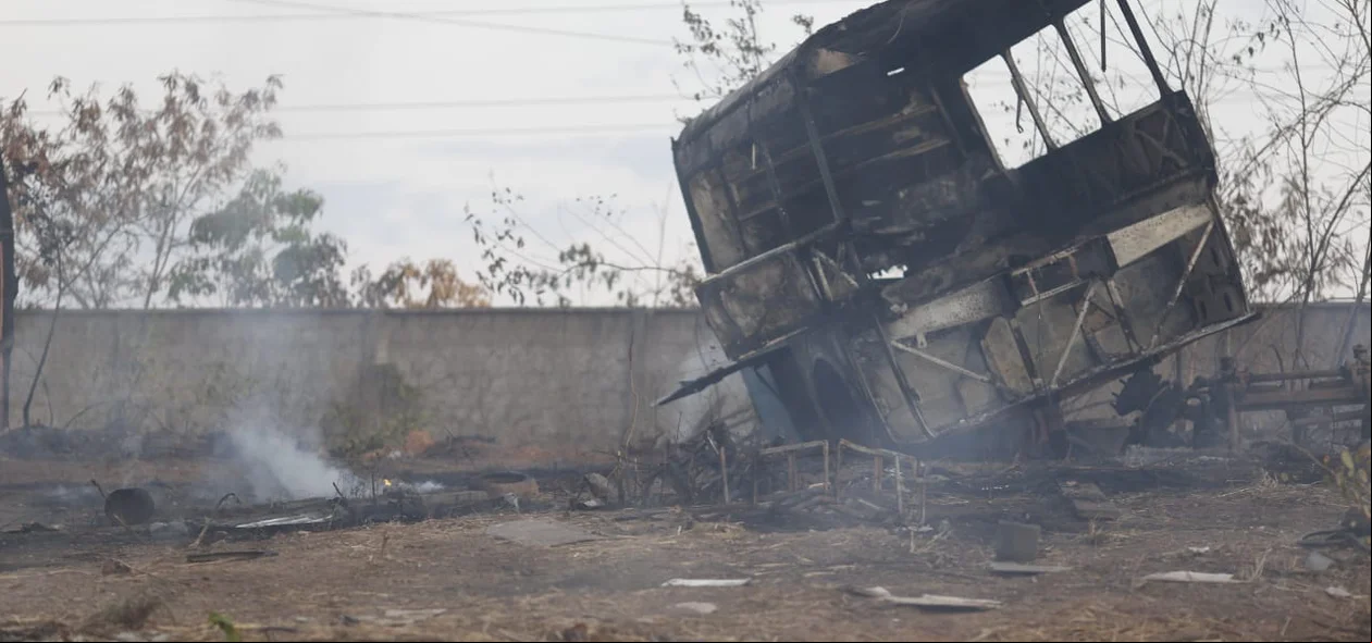 Incêndio foi registrado na tarde desta quinta-feira