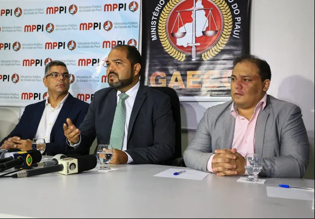 Coletiva de imprensa no Gaeco sobre a Operação Coiote