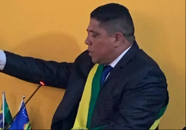 Vice Pedro Filho é empossado prefeito de Madeiro