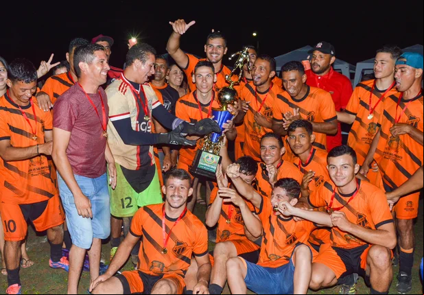 Boa Esporte é campeão da Copa Cidade de Lagoa de São Francisco