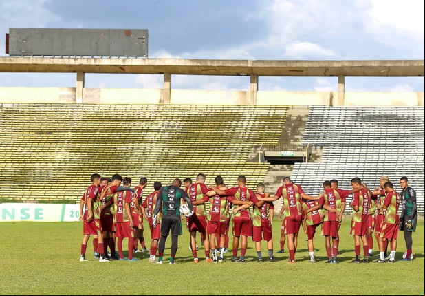 Fluminense-PI realizou o treino na tarde desta segunda-feira