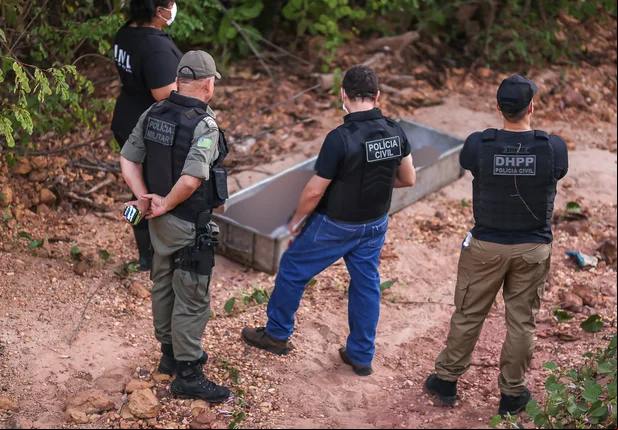 Corpo de adolescente é encontrado em matagal em Teresina