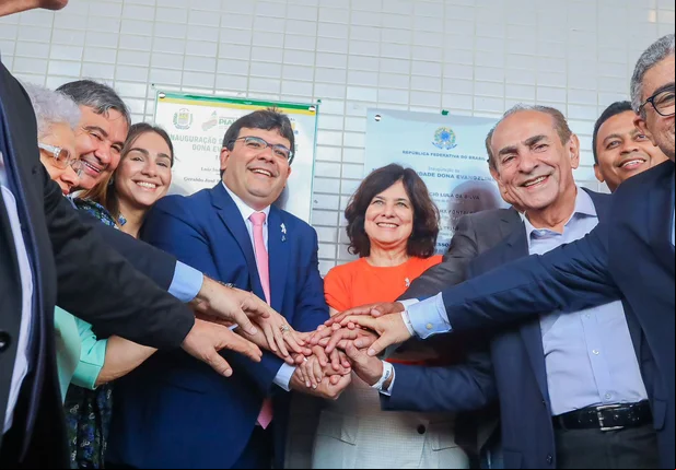 Rafael Fonteles inaugura nova Maternidade Evangelina Rosa