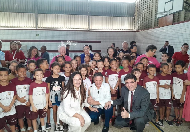 Wellington Dias comemora aniversário em ação social na zona Sul