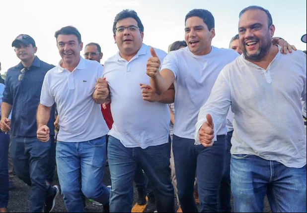 Rafael Fonteles e Leonardo Sobral entregam a construção da PI-120