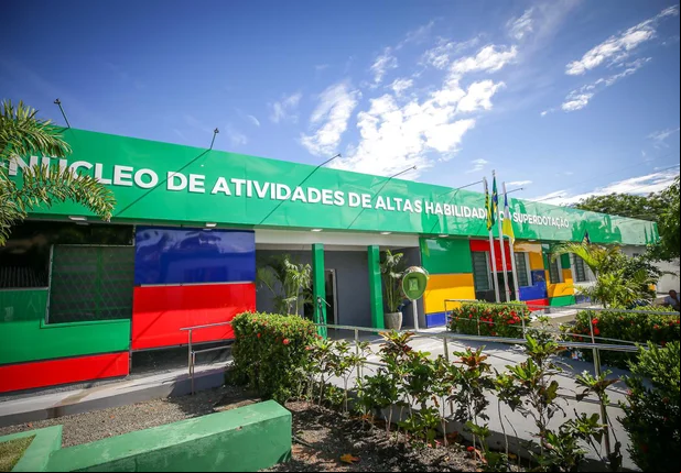 Rafael Fonteles entrega reforma do Núcleo de Altas Habilidades